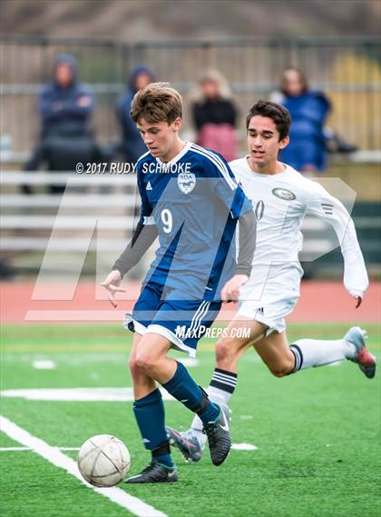Thumbnail 2 in Olympian vs. San Dieguito Academy photogallery.