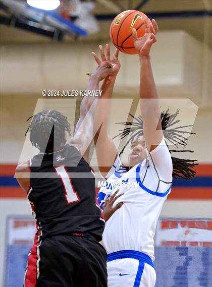Thumbnail 3 in Liberty @ Bishop Gorman photogallery.