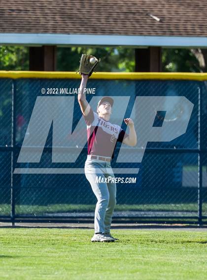 Thumbnail 3 in Pine Bush vs. Kingston (Section 9 Class AA Final) photogallery.