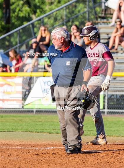 Thumbnail 3 in Pine Bush vs. Kingston (Section 9 Class AA Final) photogallery.