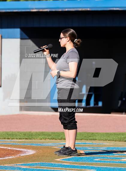 Thumbnail 2 in Pine Bush vs. Kingston (Section 9 Class AA Final) photogallery.