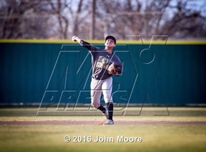 Thumbnail 1 in Lubbock vs. Coronado photogallery.