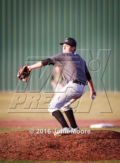 Thumbnail 2 in Lubbock vs. Coronado photogallery.