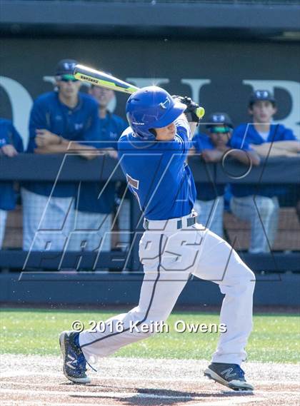 Thumbnail 2 in Hebron vs. Keller (UIL 6A Quarterfinal) photogallery.