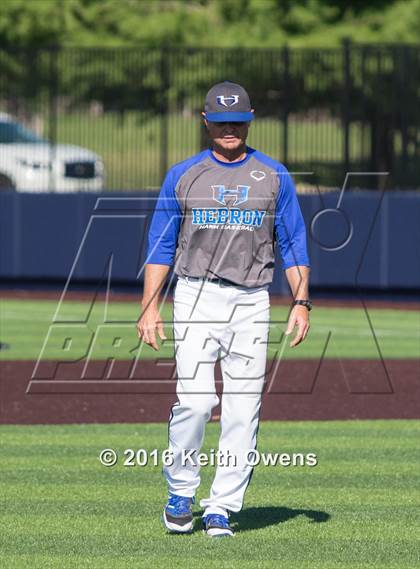 Thumbnail 3 in Hebron vs. Keller (UIL 6A Quarterfinal) photogallery.