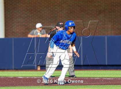 Thumbnail 2 in Hebron vs. Keller (UIL 6A Quarterfinal) photogallery.