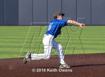 Thumbnail 3 in Hebron vs. Keller (UIL 6A Quarterfinal) photogallery.