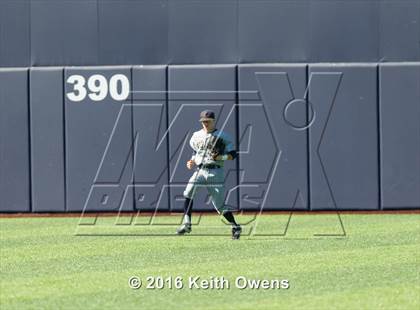 Thumbnail 3 in Hebron vs. Keller (UIL 6A Quarterfinal) photogallery.