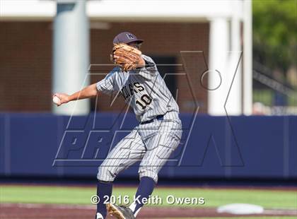Thumbnail 3 in Hebron vs. Keller (UIL 6A Quarterfinal) photogallery.