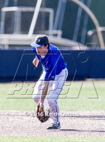 Thumbnail 1 in Hebron vs. Keller (UIL 6A Quarterfinal) photogallery.