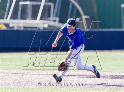 Thumbnail 3 in Hebron vs. Keller (UIL 6A Quarterfinal) photogallery.