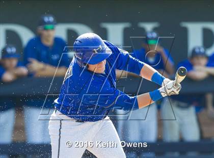 Thumbnail 2 in Hebron vs. Keller (UIL 6A Quarterfinal) photogallery.