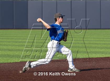 Thumbnail 2 in Hebron vs. Keller (UIL 6A Quarterfinal) photogallery.