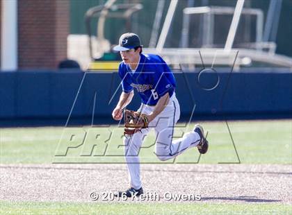Thumbnail 3 in Hebron vs. Keller (UIL 6A Quarterfinal) photogallery.