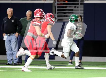 Thumbnail 3 in Van vs. Kennedale (UIL 4A Regional Final) photogallery.