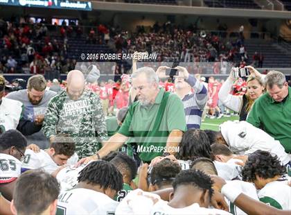 Thumbnail 1 in Van vs. Kennedale (UIL 4A Regional Final) photogallery.