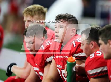 Thumbnail 1 in Van vs. Kennedale (UIL 4A Regional Final) photogallery.