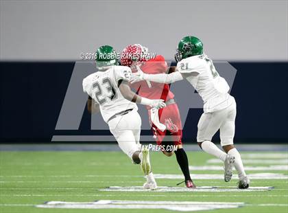 Thumbnail 2 in Van vs. Kennedale (UIL 4A Regional Final) photogallery.