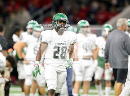 Thumbnail 3 in Van vs. Kennedale (UIL 4A Regional Final) photogallery.