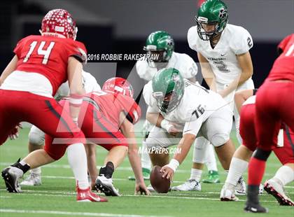 Thumbnail 2 in Van vs. Kennedale (UIL 4A Regional Final) photogallery.