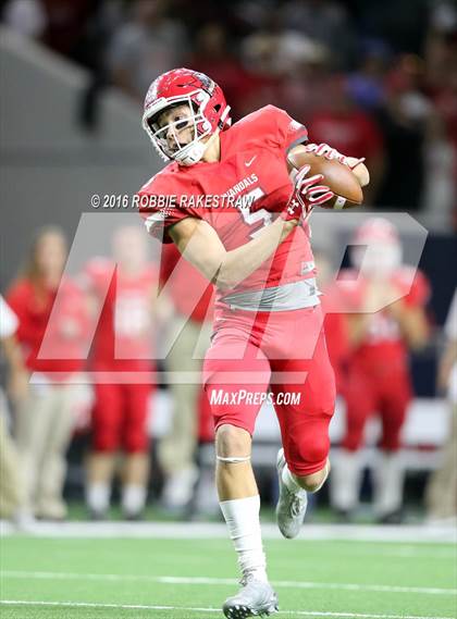 Thumbnail 1 in Van vs. Kennedale (UIL 4A Regional Final) photogallery.