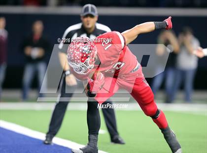 Thumbnail 3 in Van vs. Kennedale (UIL 4A Regional Final) photogallery.