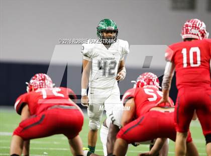 Thumbnail 3 in Van vs. Kennedale (UIL 4A Regional Final) photogallery.