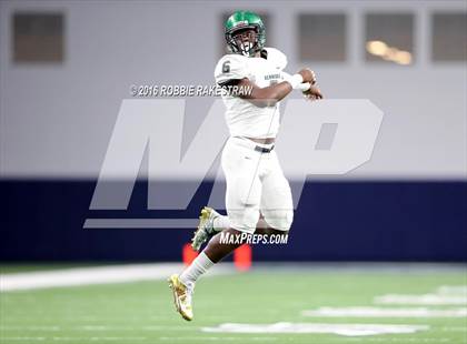Thumbnail 3 in Van vs. Kennedale (UIL 4A Regional Final) photogallery.