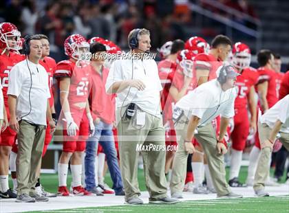 Thumbnail 2 in Van vs. Kennedale (UIL 4A Regional Final) photogallery.