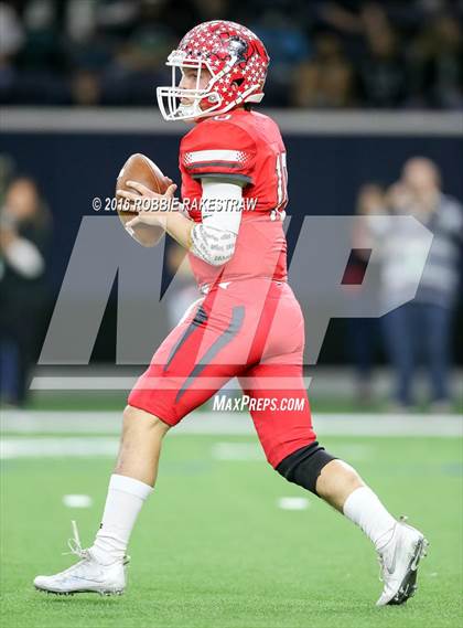 Thumbnail 1 in Van vs. Kennedale (UIL 4A Regional Final) photogallery.