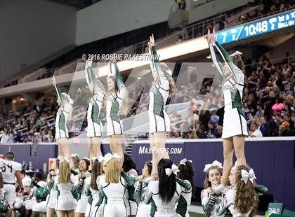 Thumbnail 3 in Van vs. Kennedale (UIL 4A Regional Final) photogallery.