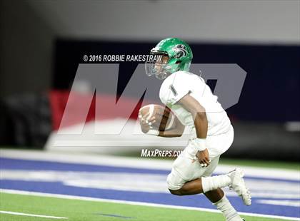 Thumbnail 3 in Van vs. Kennedale (UIL 4A Regional Final) photogallery.