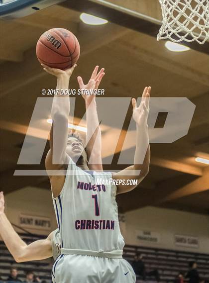 Thumbnail 3 in Modesto Christian vs. Newark Memorial (MLK De La Salle/MaxPreps Classic) photogallery.