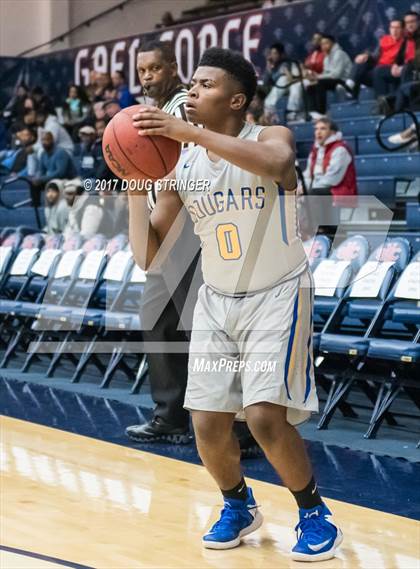 Thumbnail 2 in Modesto Christian vs. Newark Memorial (MLK De La Salle/MaxPreps Classic) photogallery.