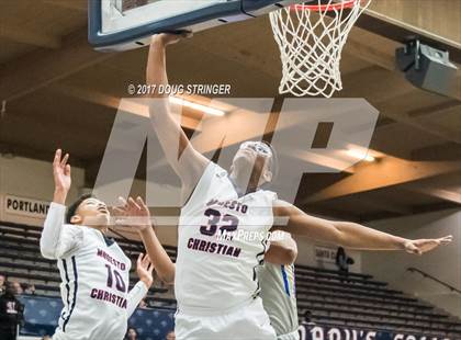 Thumbnail 1 in Modesto Christian vs. Newark Memorial (MLK De La Salle/MaxPreps Classic) photogallery.