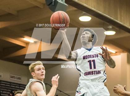Thumbnail 1 in Modesto Christian vs. Newark Memorial (MLK De La Salle/MaxPreps Classic) photogallery.