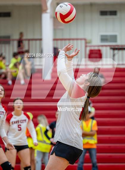 Thumbnail 3 in Cave City @ Flippin photogallery.