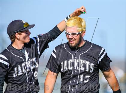 Thumbnail 3 in Byron Nelson vs Denison (North Texas Classic) photogallery.