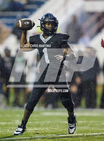 Thumbnail 3 in Bamberg-Ehrhardt vs. Lamar (SCHSL 1A Final) photogallery.