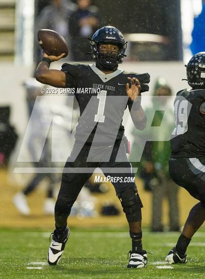 Thumbnail 2 in Bamberg-Ehrhardt vs. Lamar (SCHSL 1A Final) photogallery.