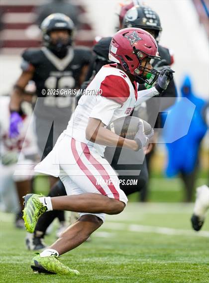 Thumbnail 2 in Bamberg-Ehrhardt vs. Lamar (SCHSL 1A Final) photogallery.