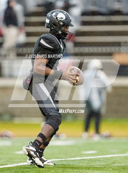 Thumbnail 1 in Bamberg-Ehrhardt vs. Lamar (SCHSL 1A Final) photogallery.