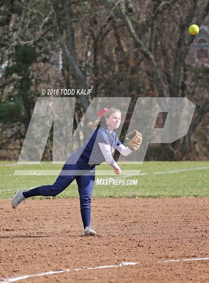 Thumbnail 2 in Avon @ Glastonbury photogallery.