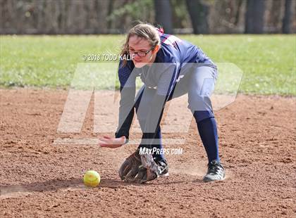 Thumbnail 3 in Avon @ Glastonbury photogallery.