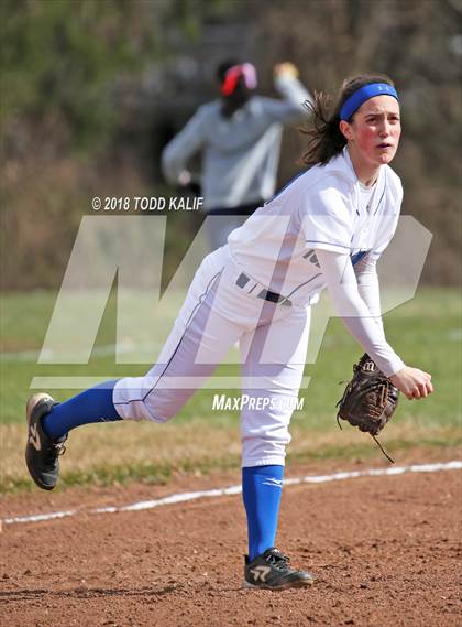 Thumbnail 3 in Avon @ Glastonbury photogallery.