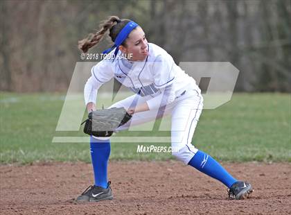 Thumbnail 2 in Avon @ Glastonbury photogallery.