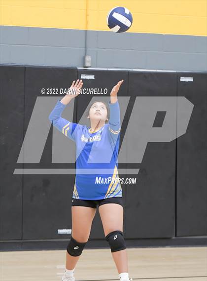 Thumbnail 2 in Fort Thomas vs Benjamin Franklin (Epic Tourneys Volleyball Invite) photogallery.