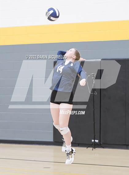 Thumbnail 3 in Fort Thomas vs Benjamin Franklin (Epic Tourneys Volleyball Invite) photogallery.