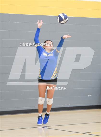 Thumbnail 1 in Fort Thomas vs Benjamin Franklin (Epic Tourneys Volleyball Invite) photogallery.