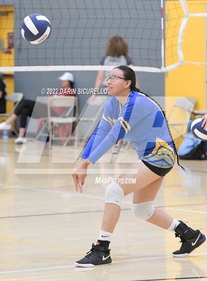 Thumbnail 3 in Fort Thomas vs Benjamin Franklin (Epic Tourneys Volleyball Invite) photogallery.